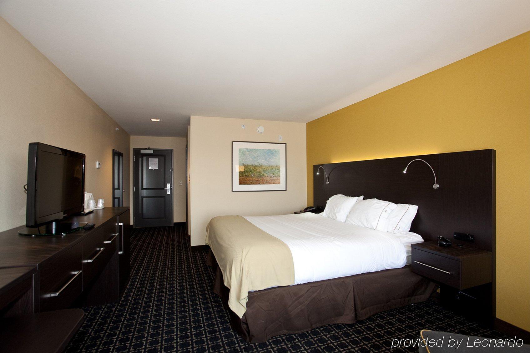 Holiday Inn Express Newton, An Ihg Hotel חדר תמונה